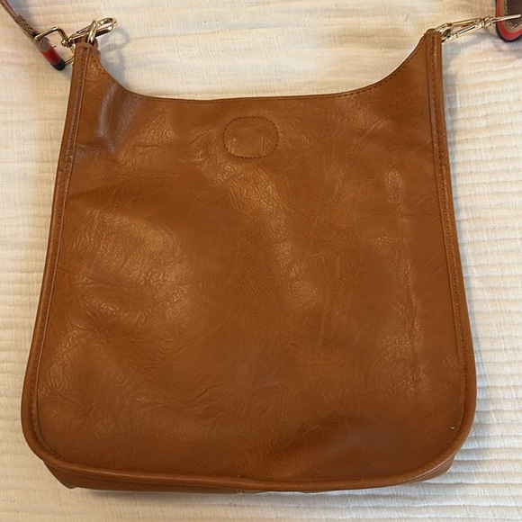 Leather crossbody bag - Picture 3 of 6